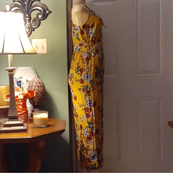 🆕🌺 MORAL FIBER Floral Jumper w/ Cut Out under Chest Tie Bodice NWT Medium - Picture 5 of 12